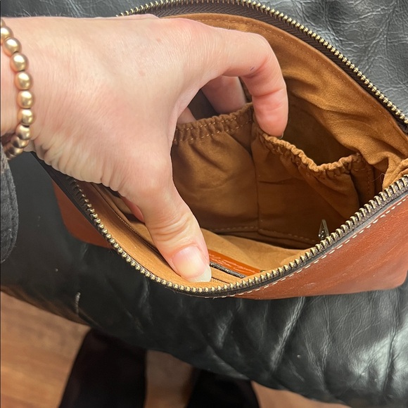 Patricia Nash brown Leather Wristlet - Picture 8 of 14